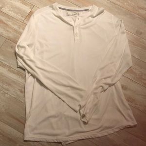 Lot of two Men’s XL Under Armour Tops